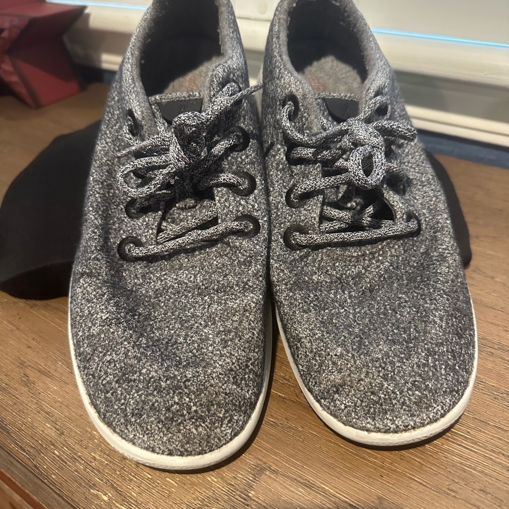 Allbirds Gray Sneakers with Textured Upper and White Sole